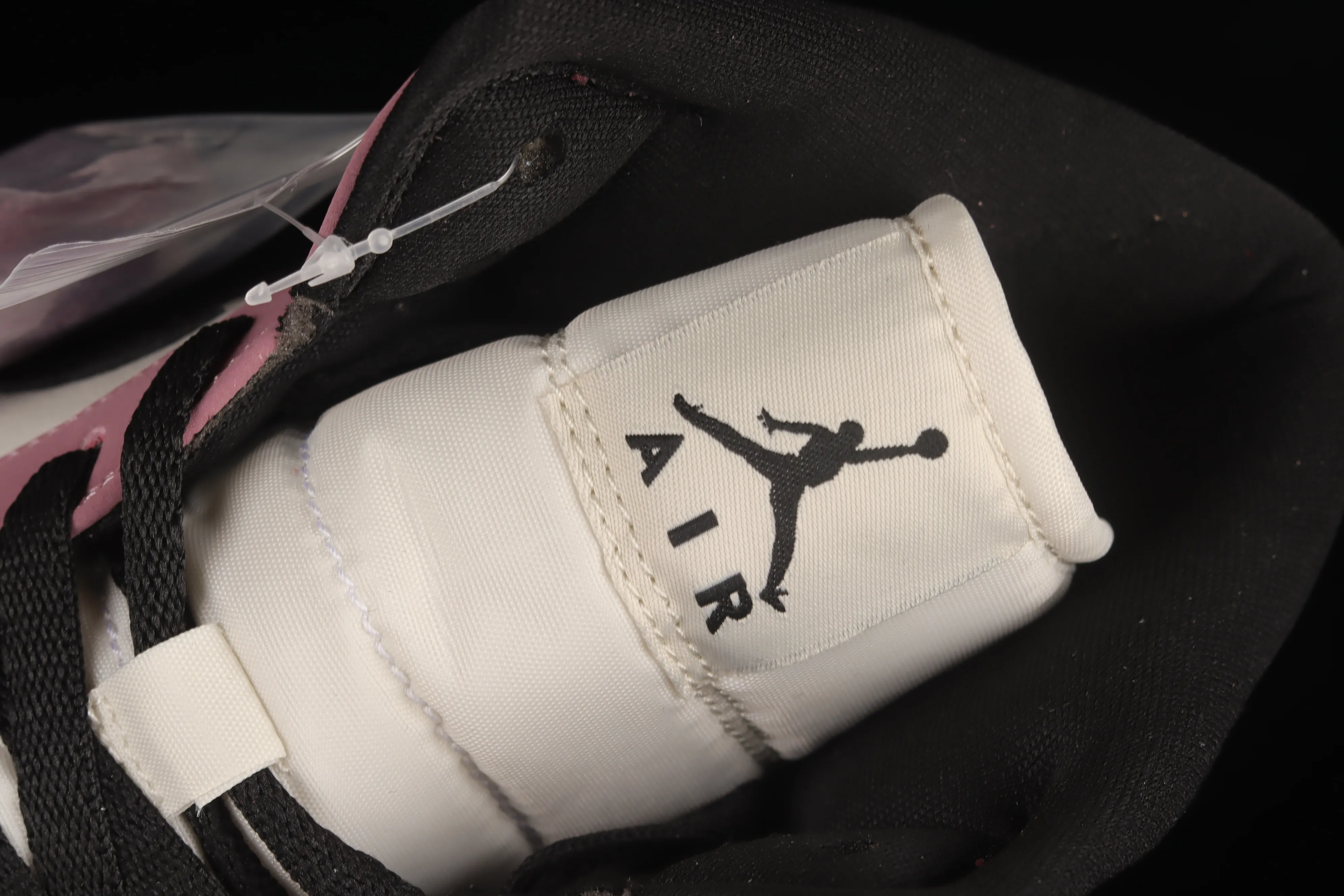 All categories Air Jordan Jordan series basketball shoes Air Jordan 1 Mid Air Jordan 1 Mid "Berry" AJ1 Joe 1 black rose red China basketball shoes DC7267-500
